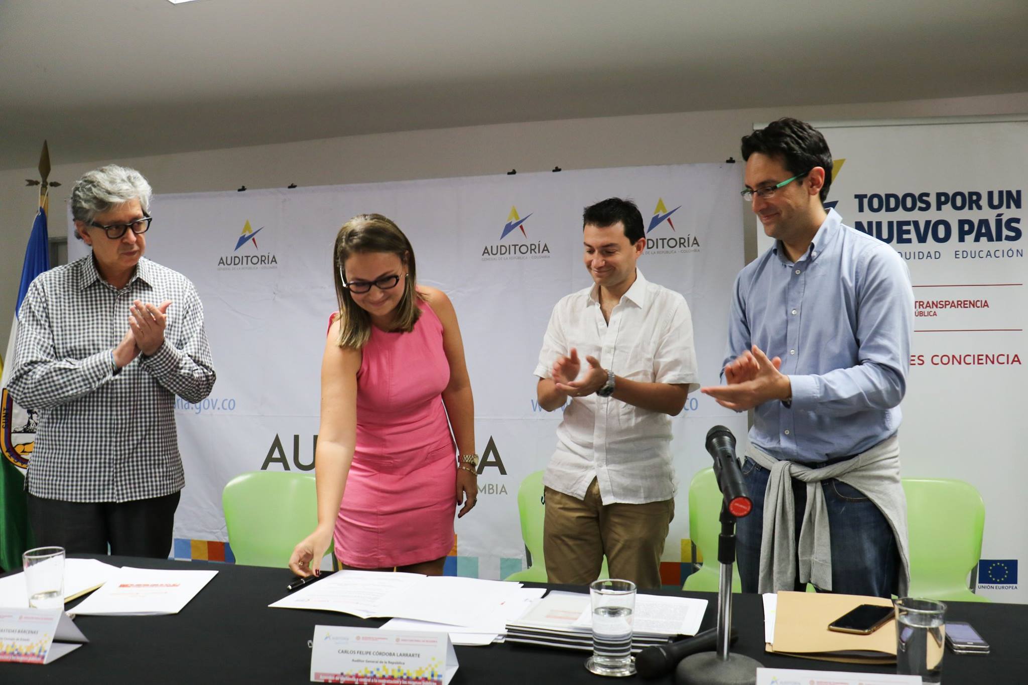 Exitosa firma de acuerdos de vigilancia y control en Montería
